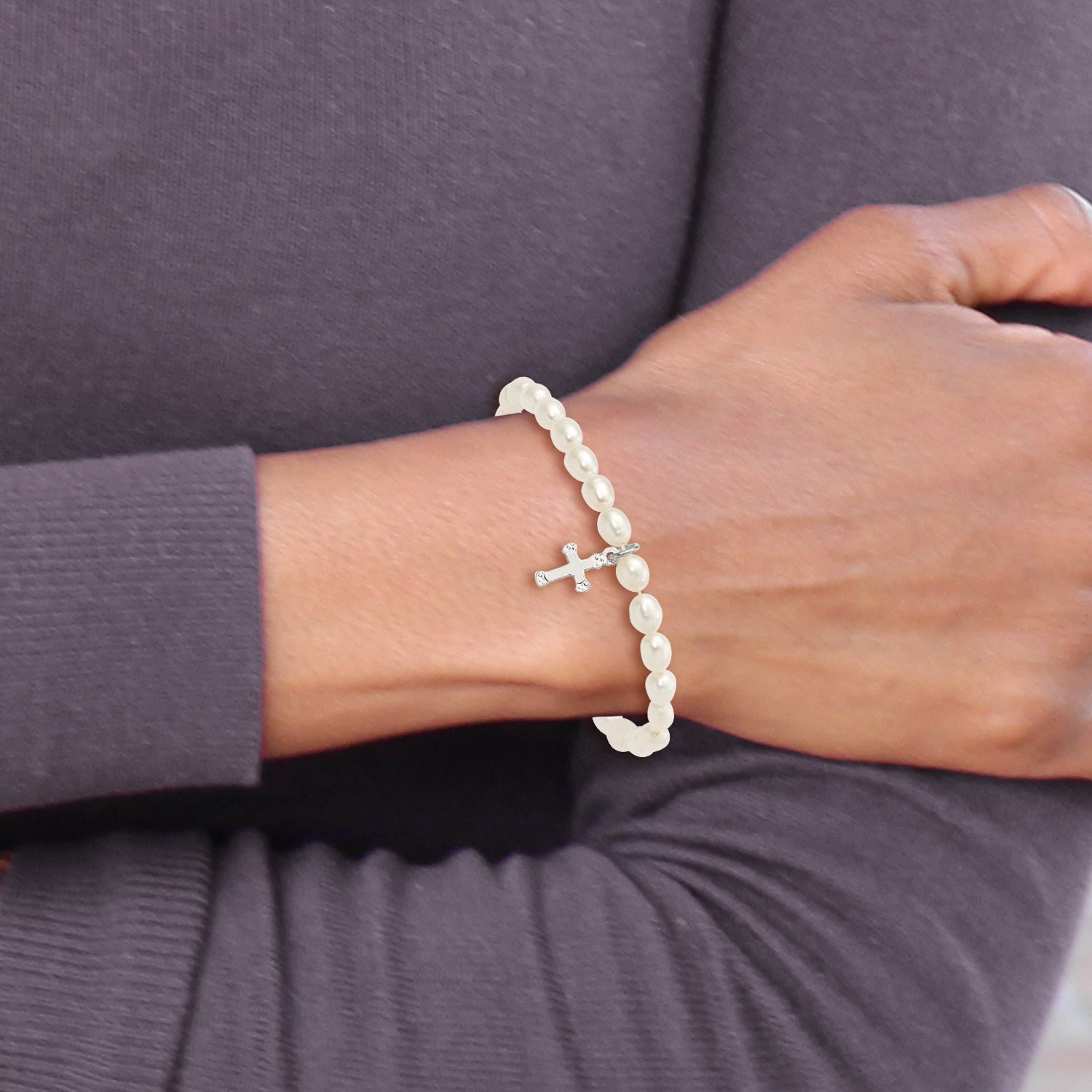 5 Inch Sterling Silver Polished Fwc Pearl & Cross Children'S Stretch Bracelet
