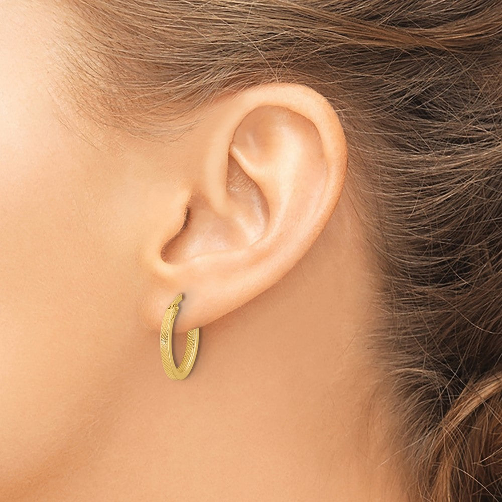 10K Yellow Gold Polished And Textured Oval Hoop Earrings
