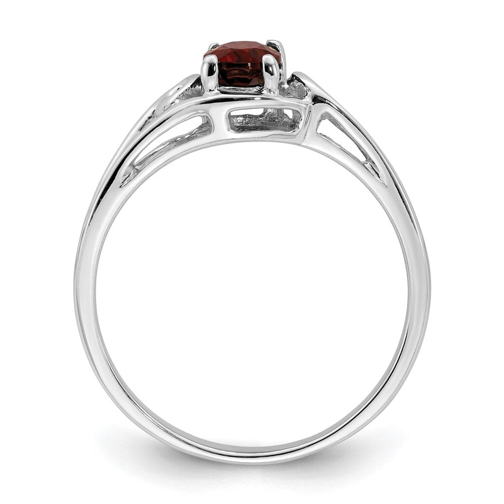 10K White Gold 10K 6X4mm Oval Garnet Ring