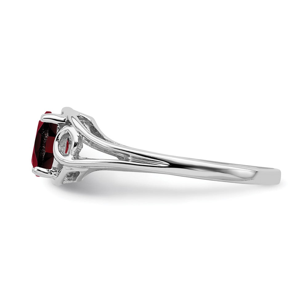 10K White Gold 10K 6X4mm Oval Garnet Ring