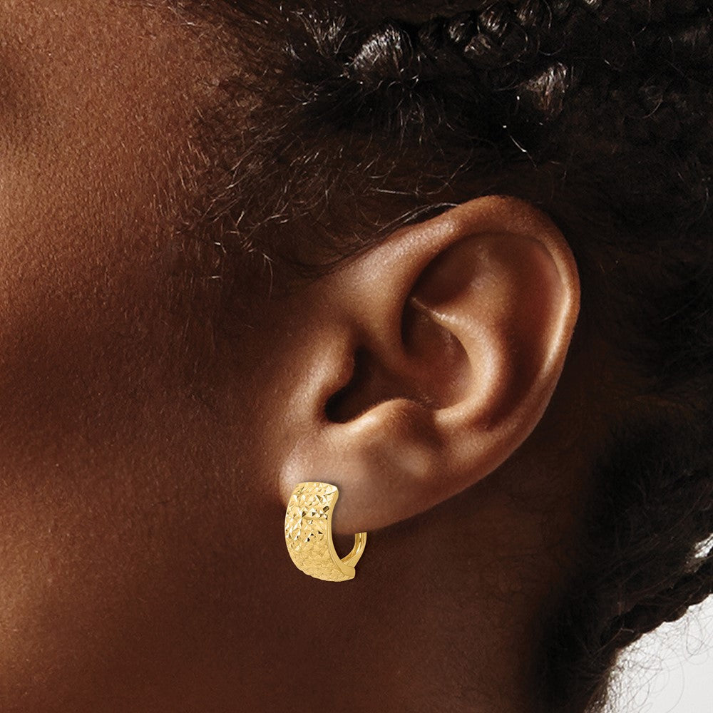 14K Yellow Gold Polished And Diamond Cut Omega Back Earrings