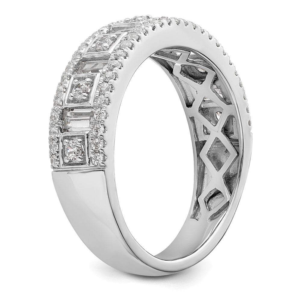 14K White Gold 7/8 Carat Round/Baguette Complete Diamond Band