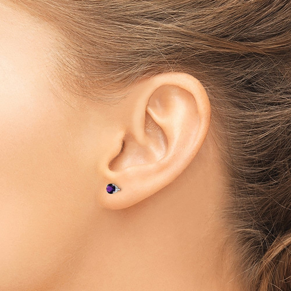 14K White Gold 4mm Amethyst Stud Earrings