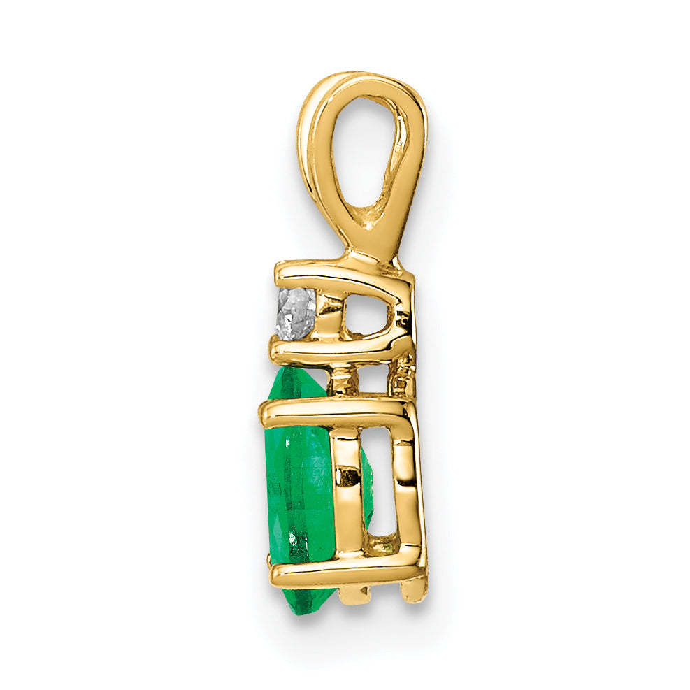 14k Yellow Gold 14k Emerald Diamond pendant