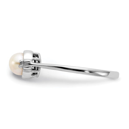 14k White Gold 5mm FW Cultured Pearl A Real Diamond ring