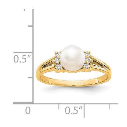 14k Yellow Gold 6mm FW Cultured Pearl VS Diamond ring