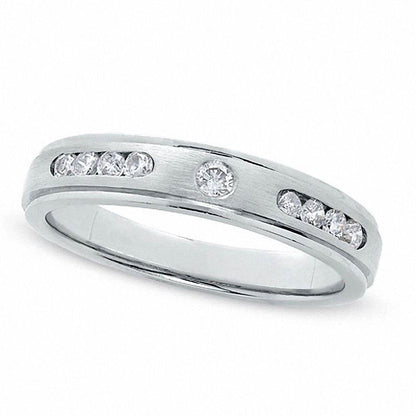 Ladies' 0.25 CT. T.W. Natural Diamond Wedding Band in Solid 14K White Gold