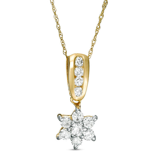 0.5 CT. T.W. Natural Diamond Star Pendant in 14K Gold