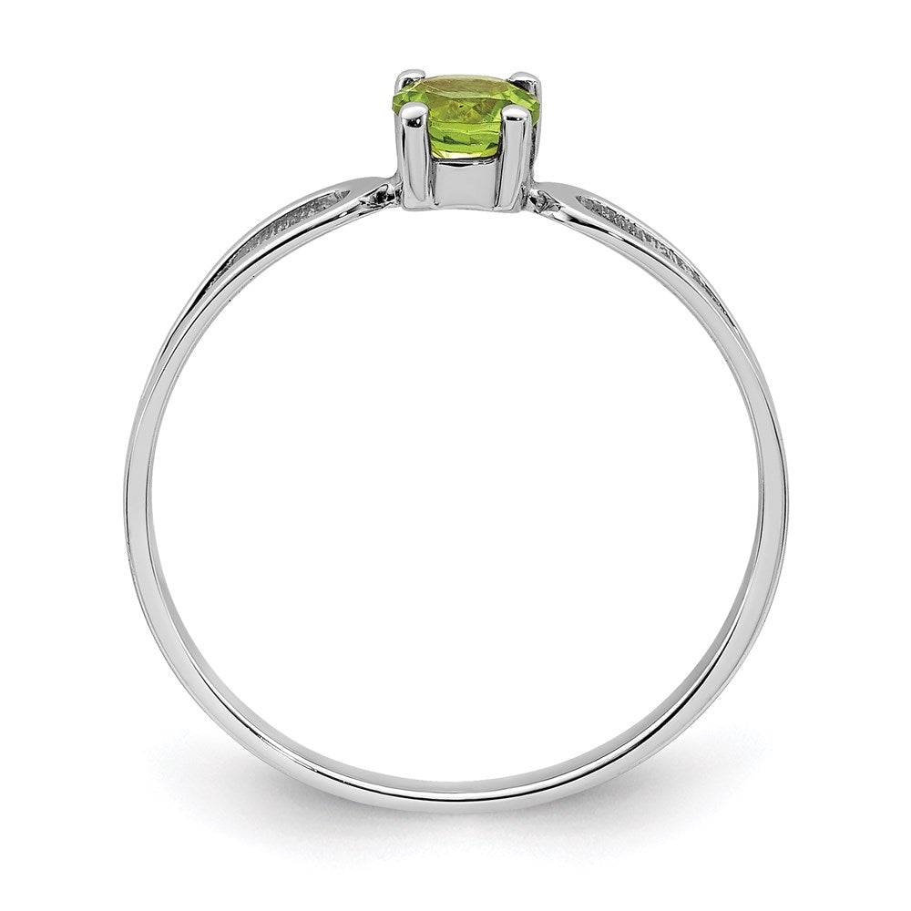14k White Gold 4mm Peridot ring
