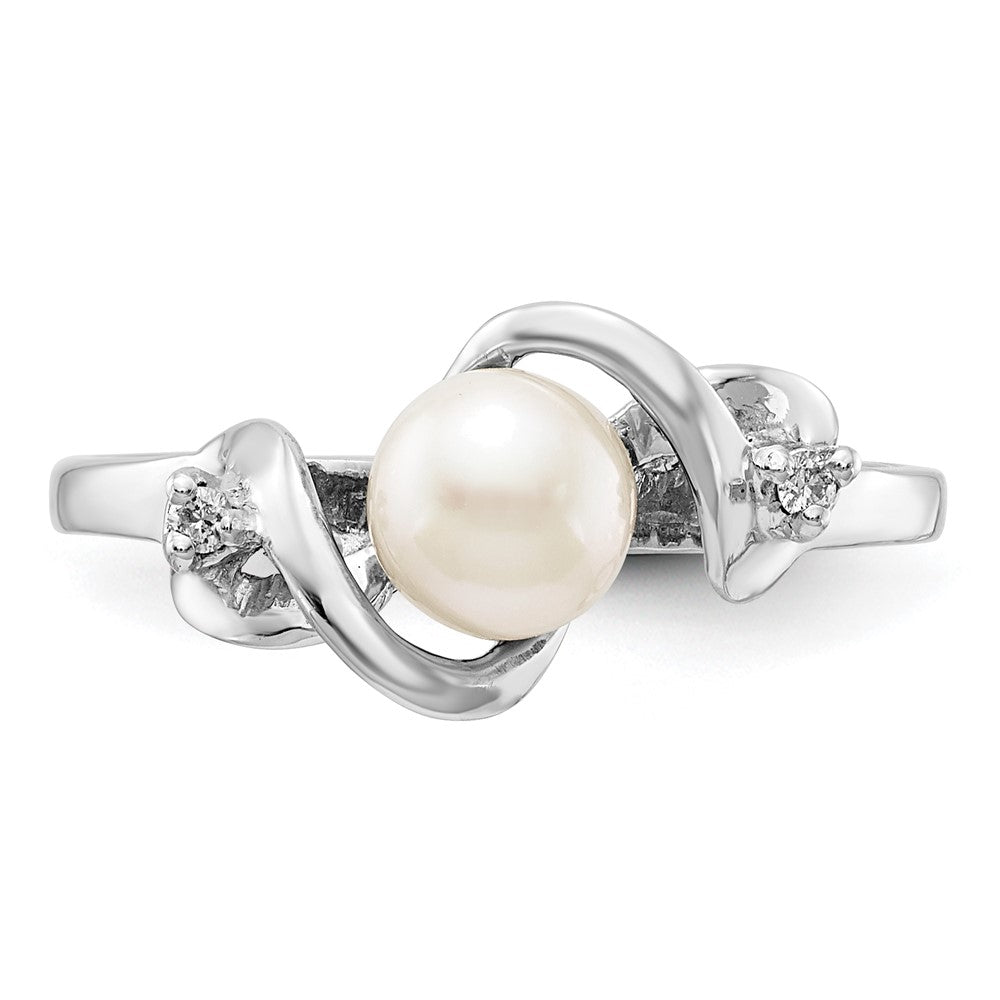 14k White Gold 5.5mm FW Cultured Pearl VS Real Diamond ring