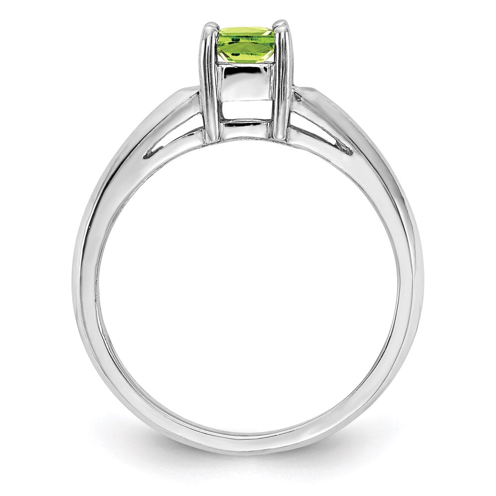 14k White Gold 4mm Peridot Ring
