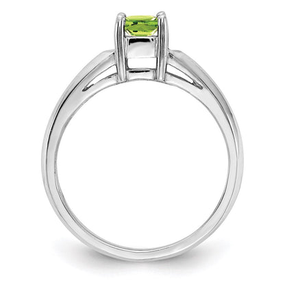14k White Gold 4mm Peridot Ring
