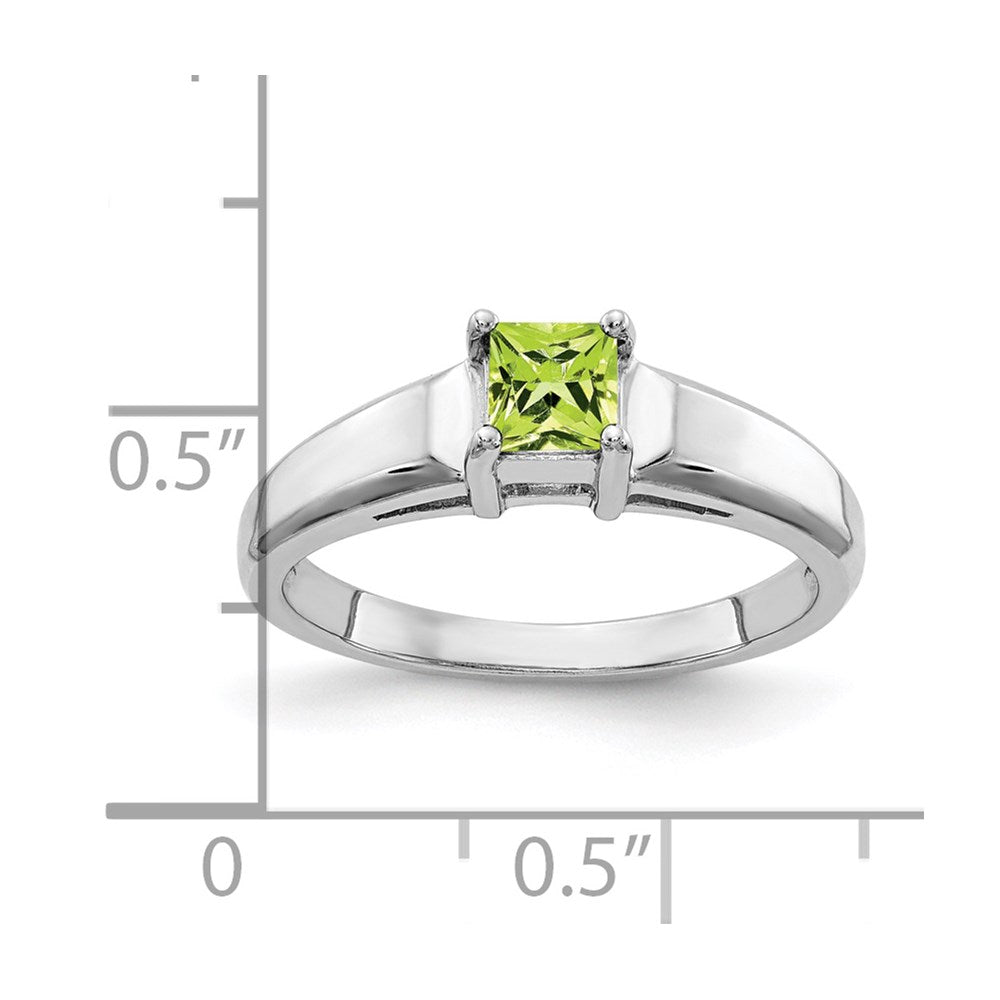 14k White Gold 4mm Peridot Ring